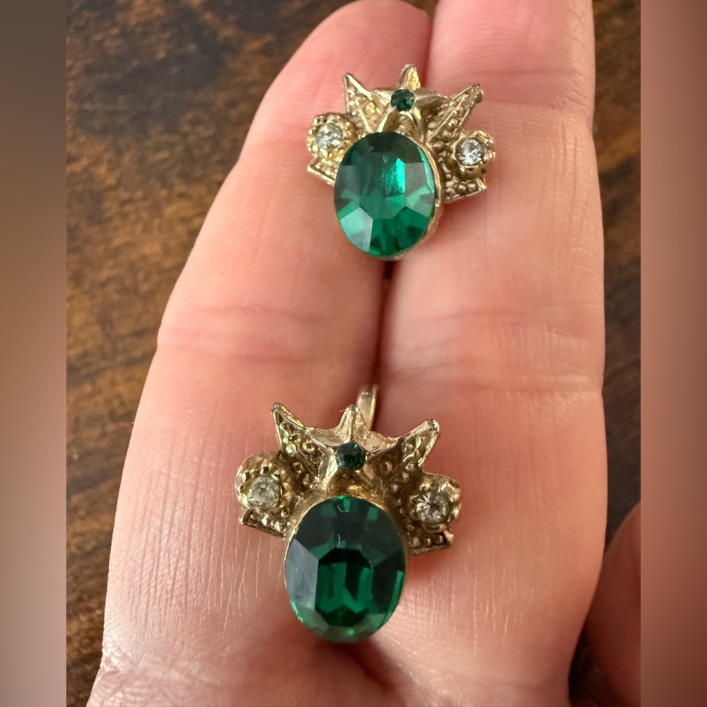Vintage CORO screwback Green and Gold Earrings
